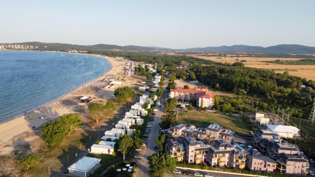 Къмпинг Градина Луксозен Апартамент Chernomorets Ngoại thất bức ảnh