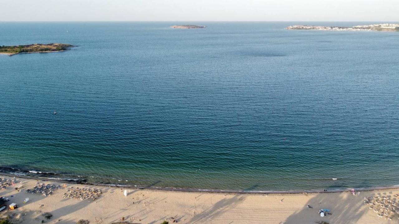 Къмпинг Градина Луксозен Апартамент Chernomorets Ngoại thất bức ảnh